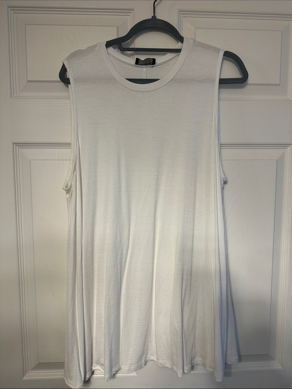 Lane Bryant White Sleeveless Swing Tank
